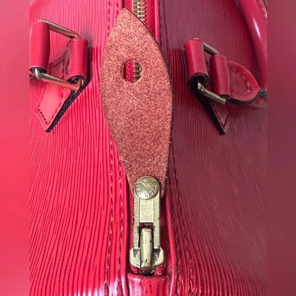 Authentic Red Epi Louis Vuitton Speedy 30‎ - Picture 3 of 16